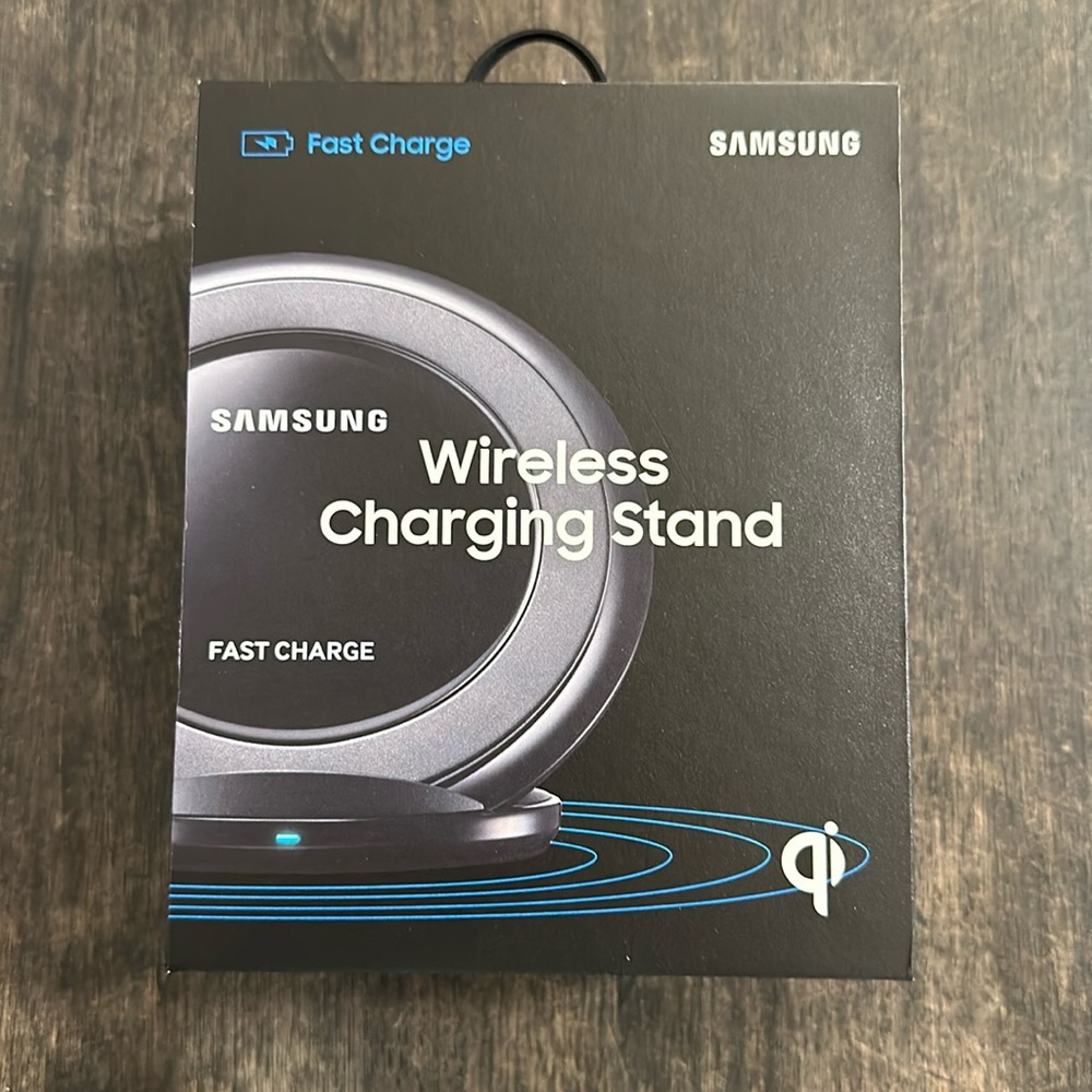Samsung Wireless Charging Stand